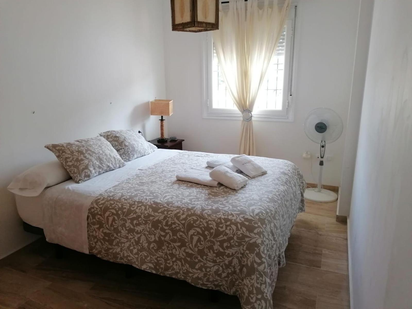 Apartamento Castillo de Mar, con piscina y parking Chiclana de la Frontera Exterior foto